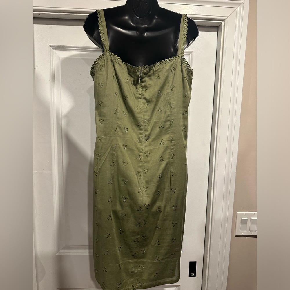 Earthy Green Embroidered Midi Dress - Boho Chic - Picture 3 of 5